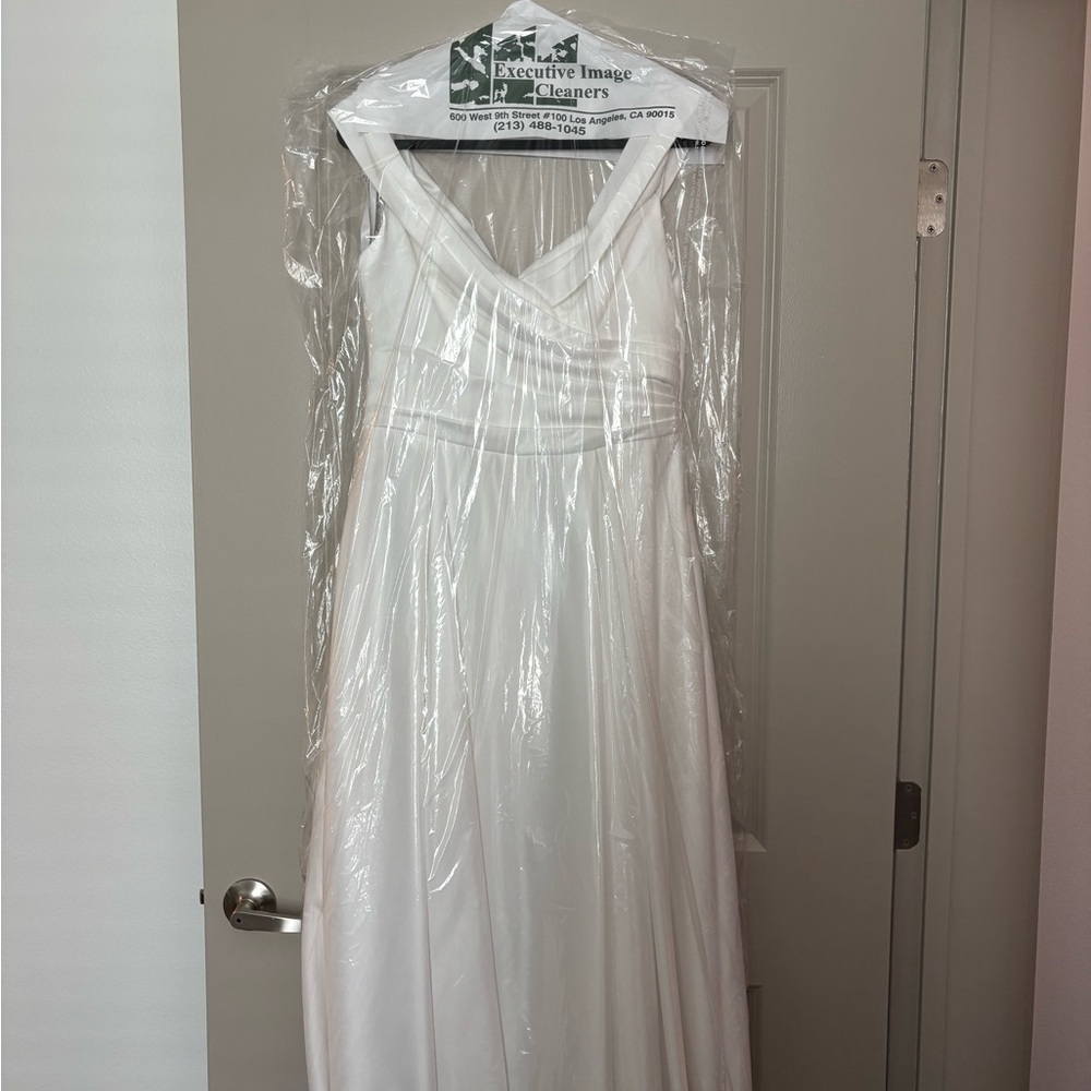 David's Bridal Off-Shoulder Cream Wedding Dress - Picture 2 of 7